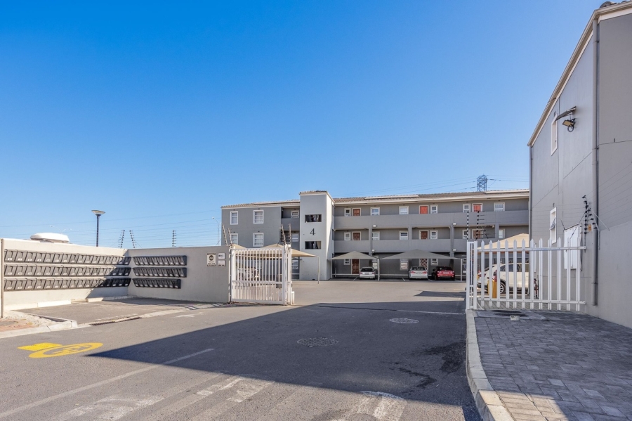2 Bedroom Property for Sale in Hagley Western Cape